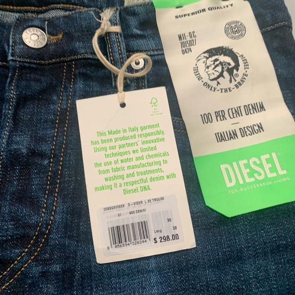 SOLD! Diesel D-Vider Carrot Blue Denim Jeans 0092X Stretch Distressed Mens - Picture 10 of 16